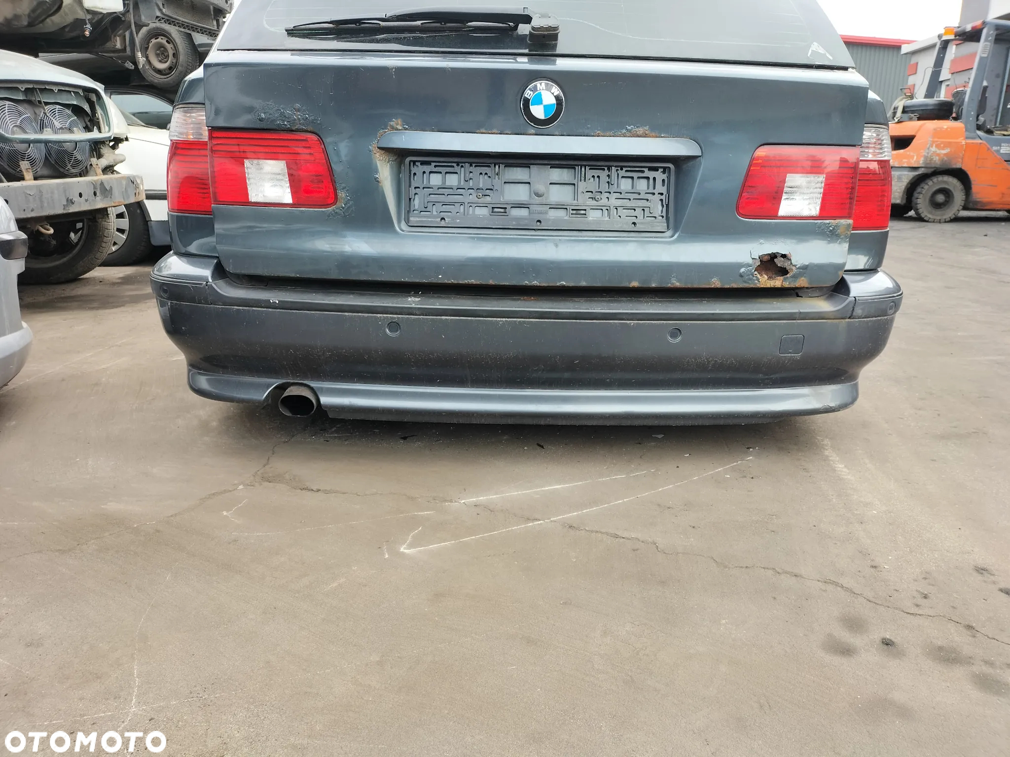 CAŁE AUTO NA CZĘŚCI RADIO LAMPY TYŁ FOTELE BMW E39 LIFT KOMBI KOD LAK. ANTHRAZIT METALIC 397/7 - 21