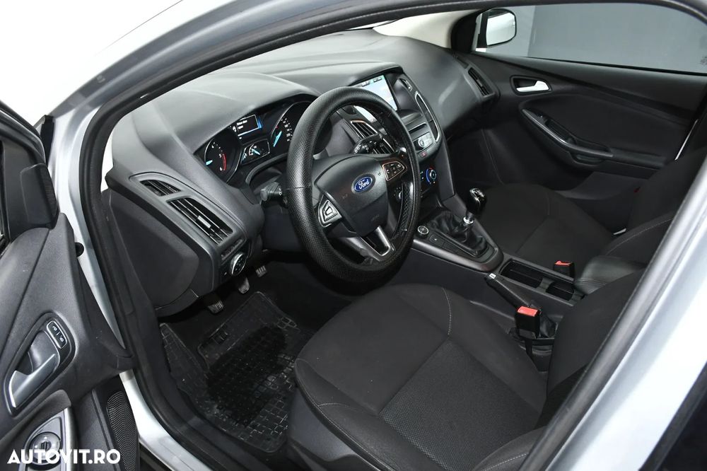 Ford Focus 1.6 TDCI DPF Trend - 14