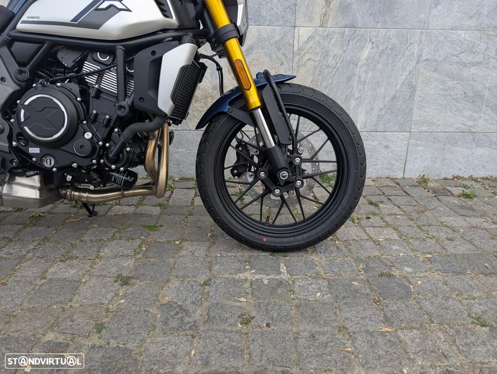 CF Moto 700CL-X Heritage - 7