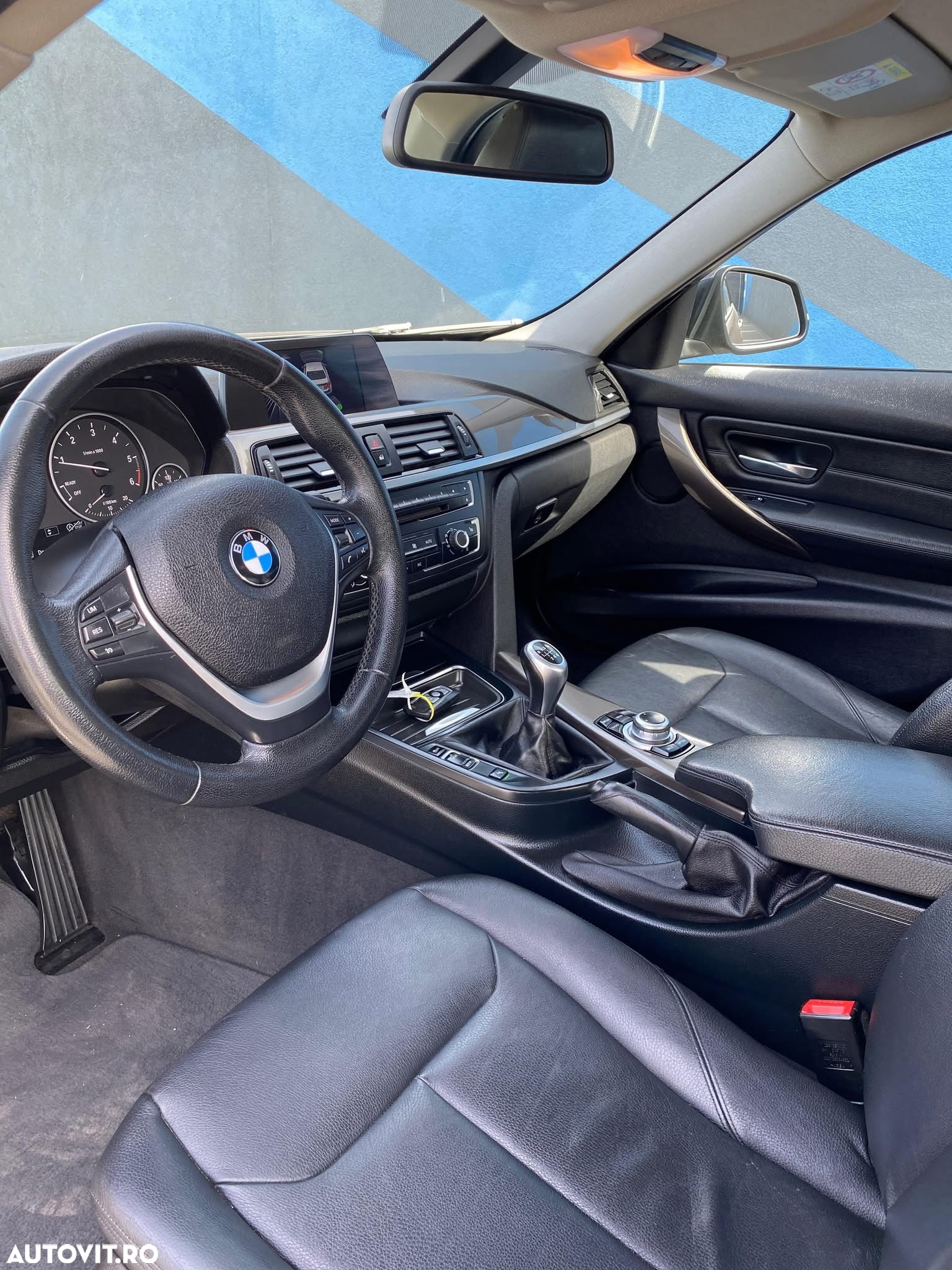 BMW Seria 3 318d - 5
