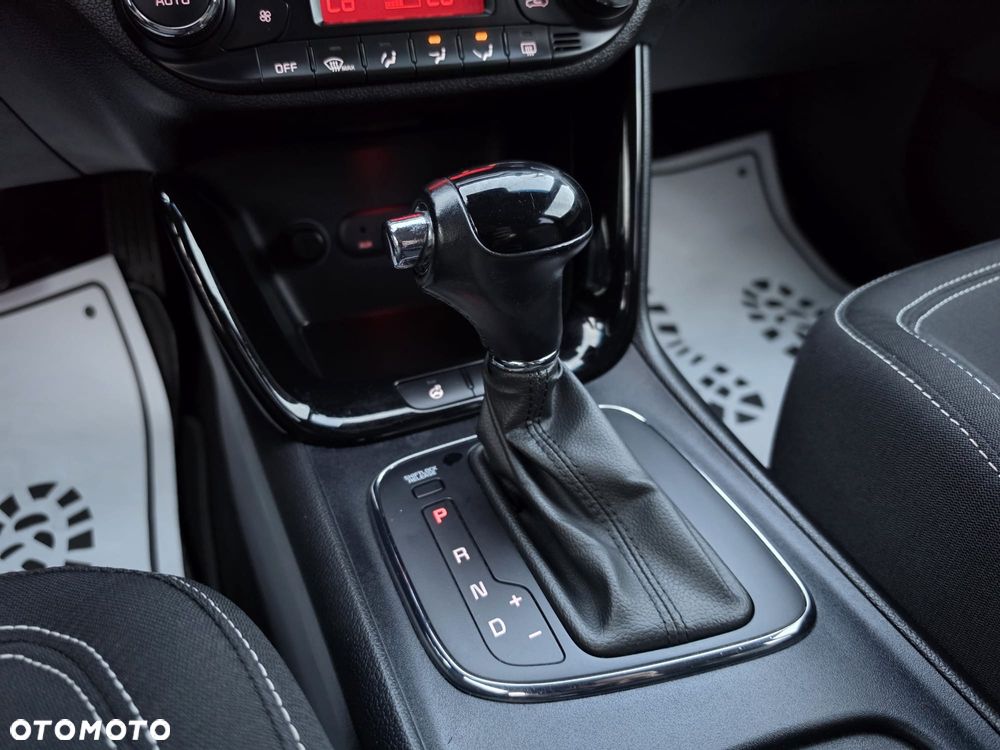 Kia Ceed 1.6 GDI DCT Platinum Edition - 16