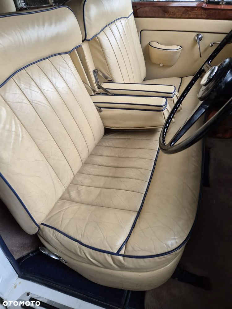 Rolls-Royce Silver Cloud - 2