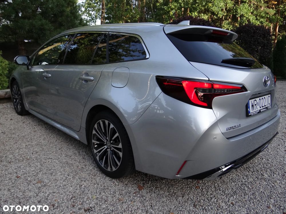 Toyota Corolla - 10