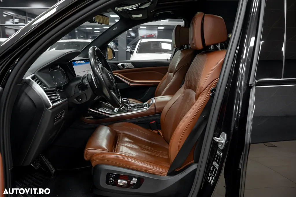 BMW X7 M50d - 28