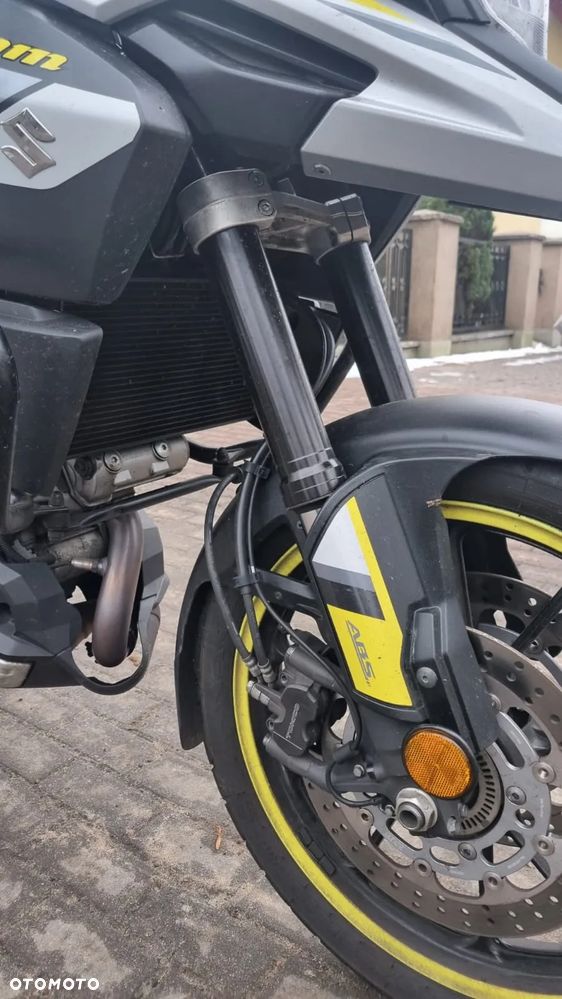 Suzuki DL - 20