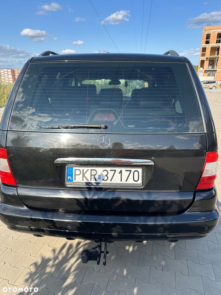 Mercedes-Benz ML - 10