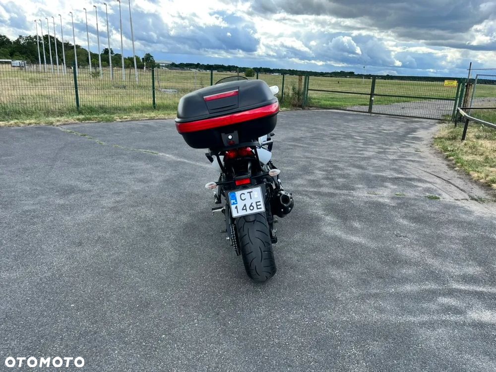 Yamaha FZ - 7