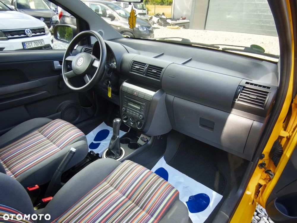 Volkswagen Fox - 19