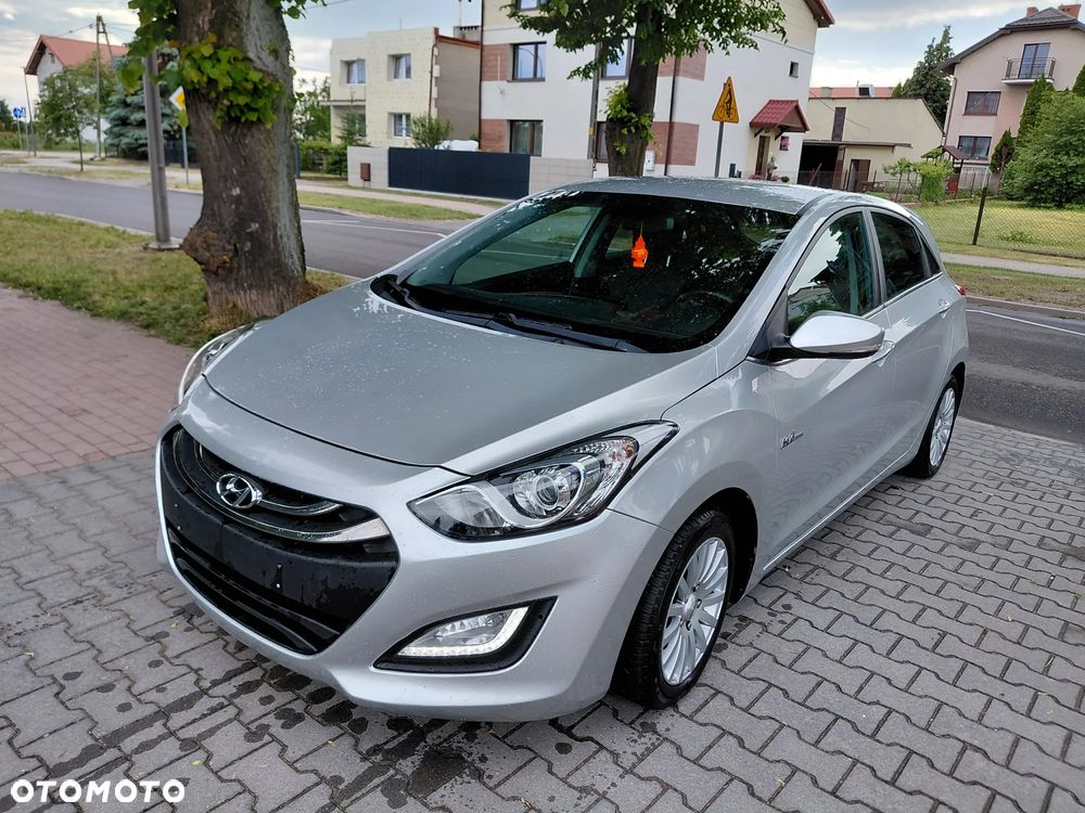 Hyundai i30 blue 1.6 CRDi Classic - 10