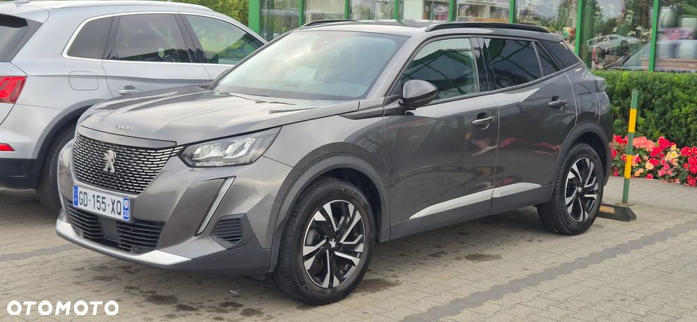 Peugeot 2008 PureTech 130 Allure S&S EAT8 - 32