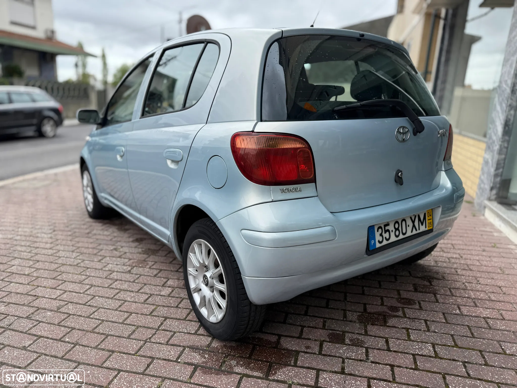 Toyota Yaris 1.0 Rock in Rio - 15