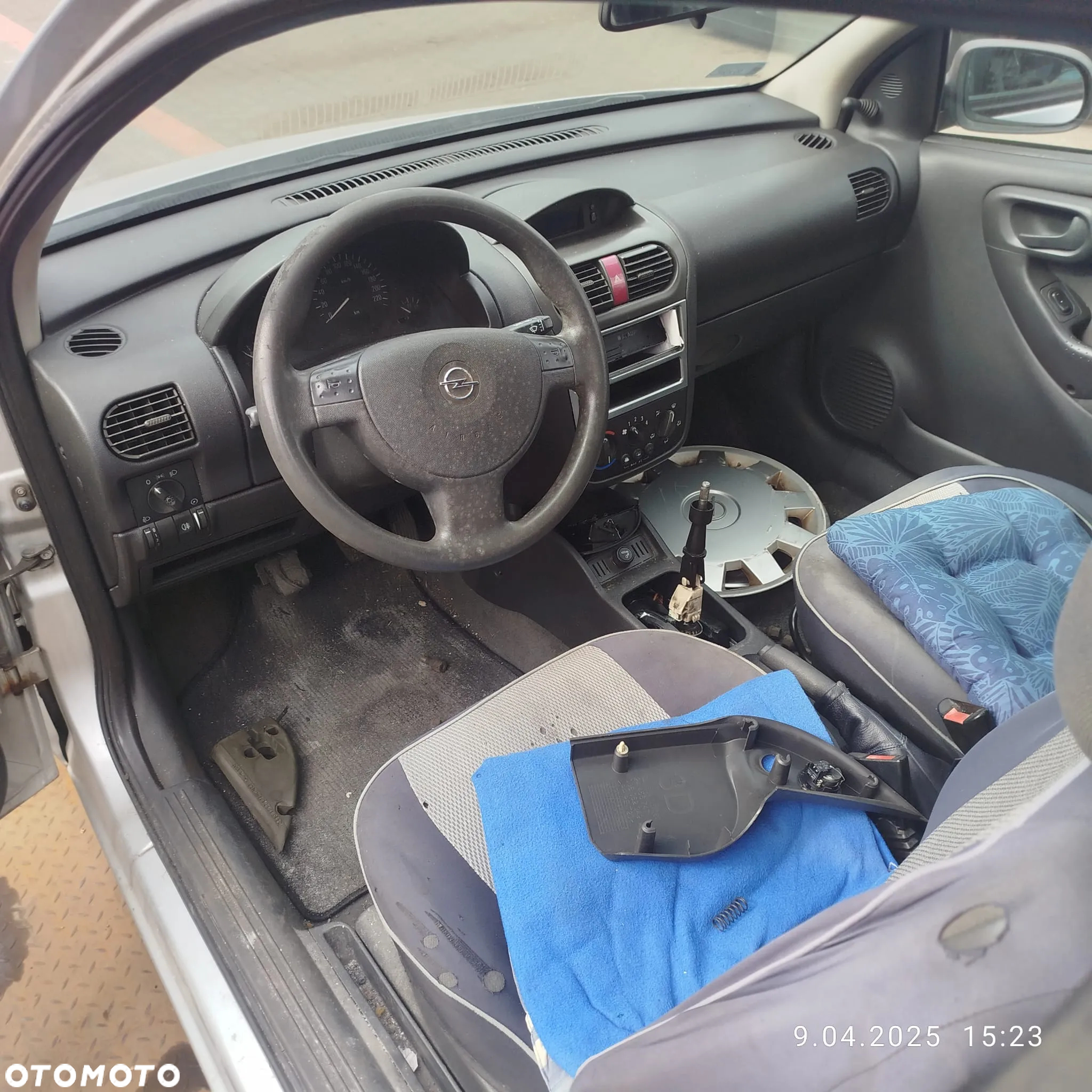 Opel Corsa C na części . - 4