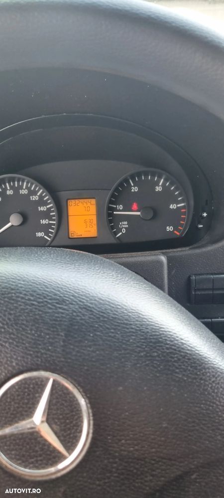 Mercedes-Benz Sprinter - 12