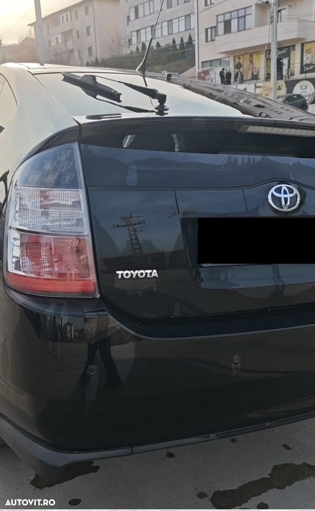 Toyota Prius - 1