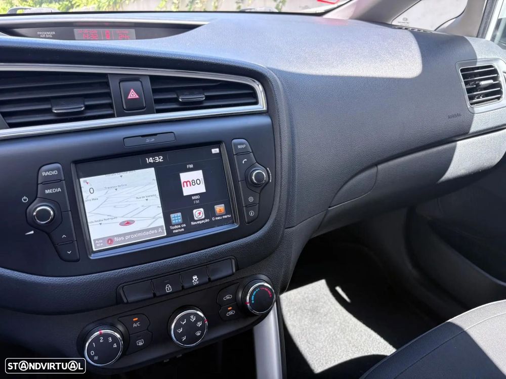 Kia Ceed SW 1.6 CRDi Nav Line - 48