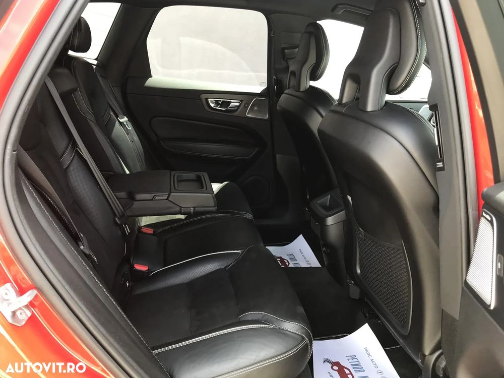 Volvo XC 60 D4 R-Design - 16
