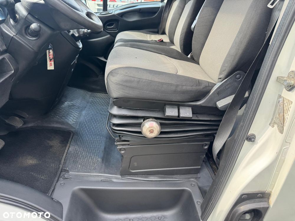 Iveco Daily 2010r. Brygadówka Bliźniak 7 Osobowy Klima 3.5t Na Haku - 12