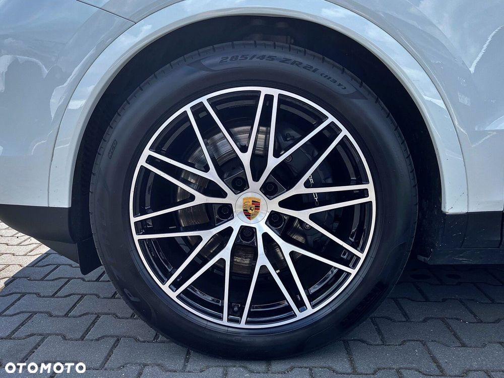 Porsche Cayenne - 11