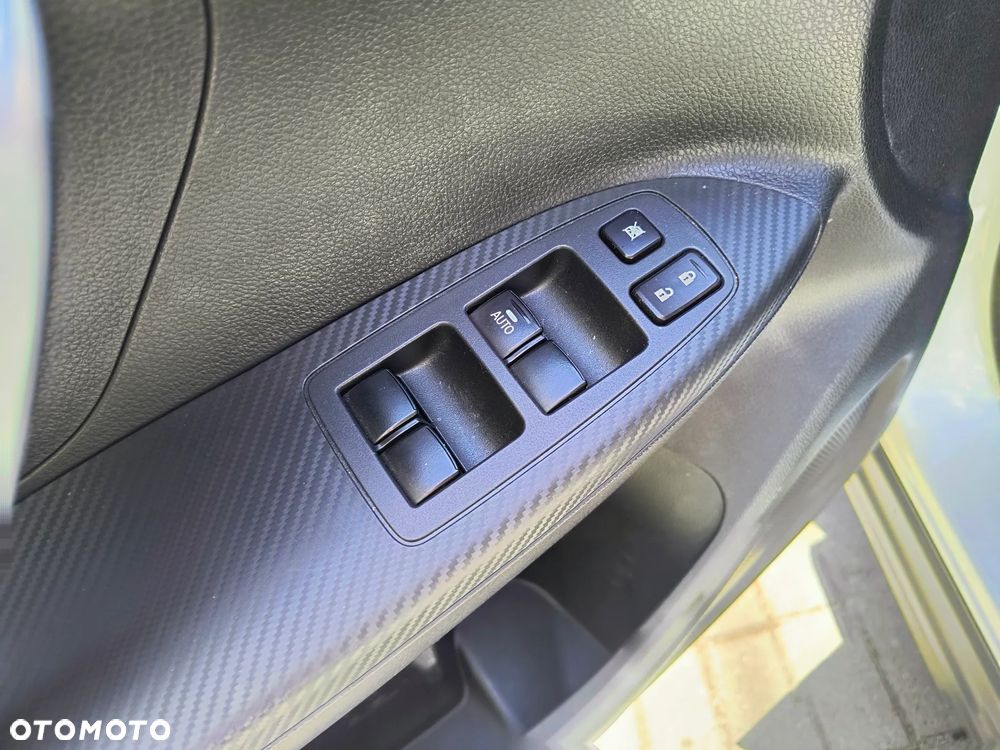 Mitsubishi Eclipse Cross 1.5 T Intense - 25