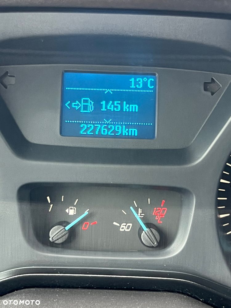 Ford Transit - 25
