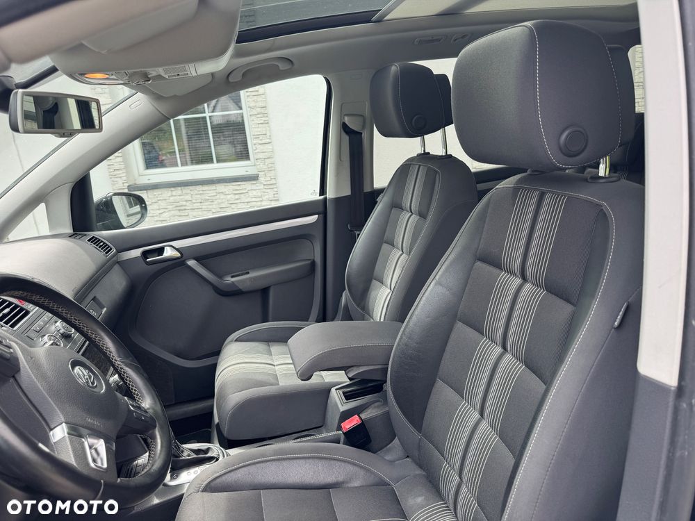 Volkswagen Touran 1.4 TSI DSG MATCH - 13