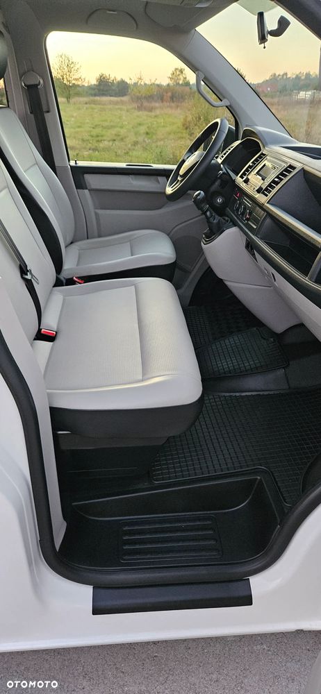 Volkswagen Transporter - 21