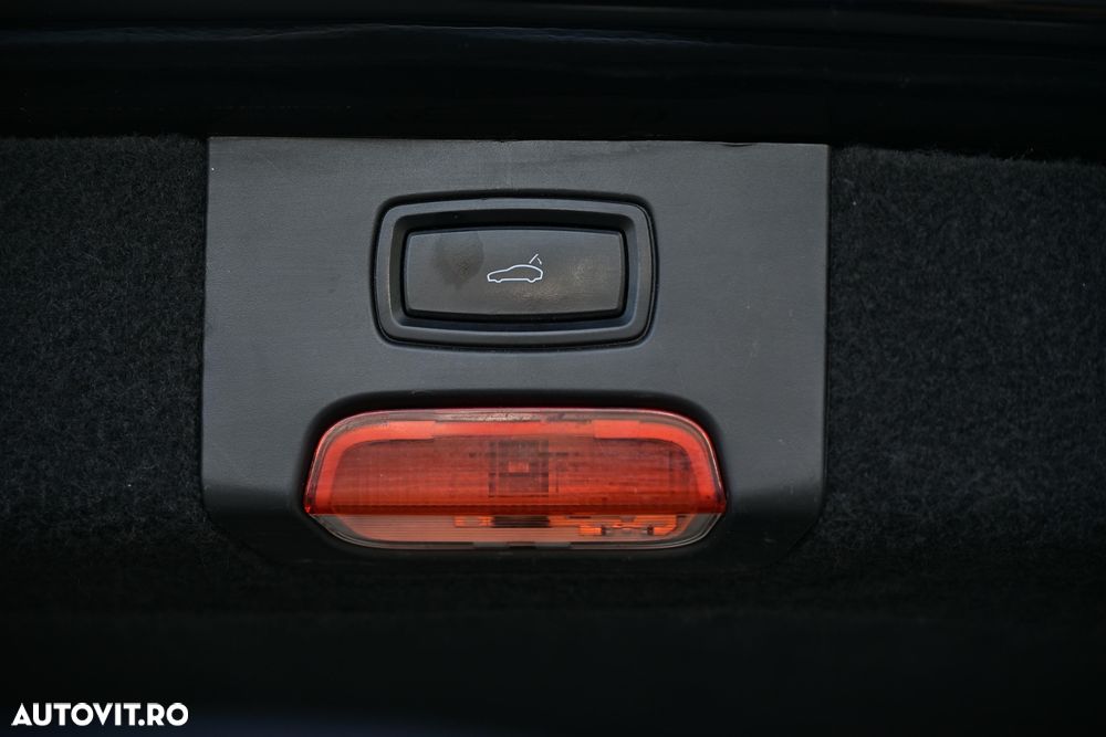 Porsche Cayenne 3.0 L - 22