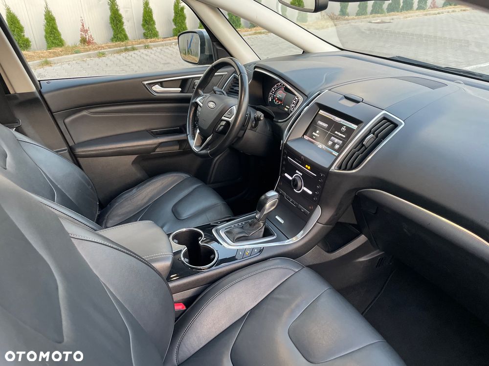 Ford S-Max - 13