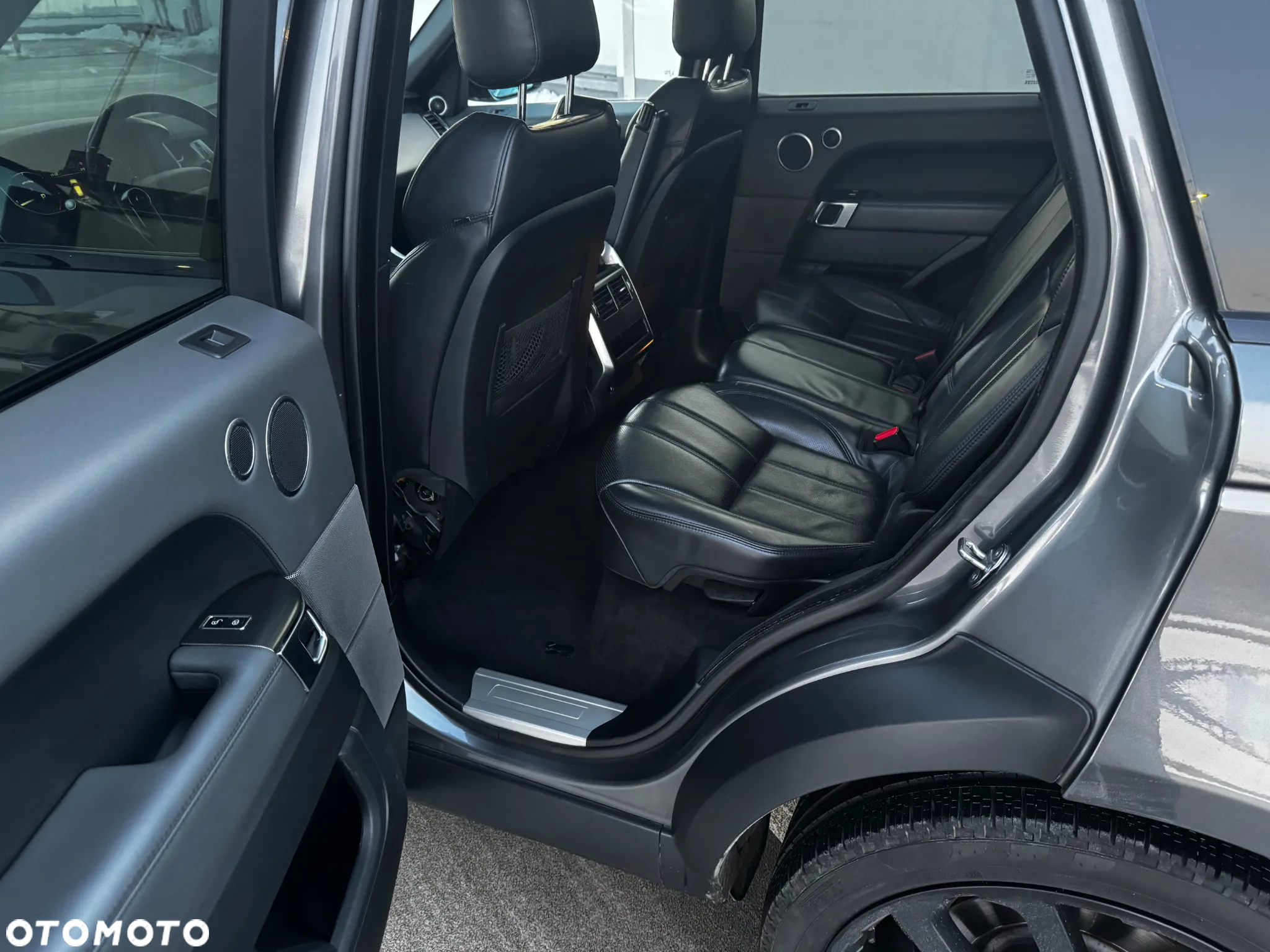 Land Rover Range Rover Sport S 3.0 SD V6 HSE - 11