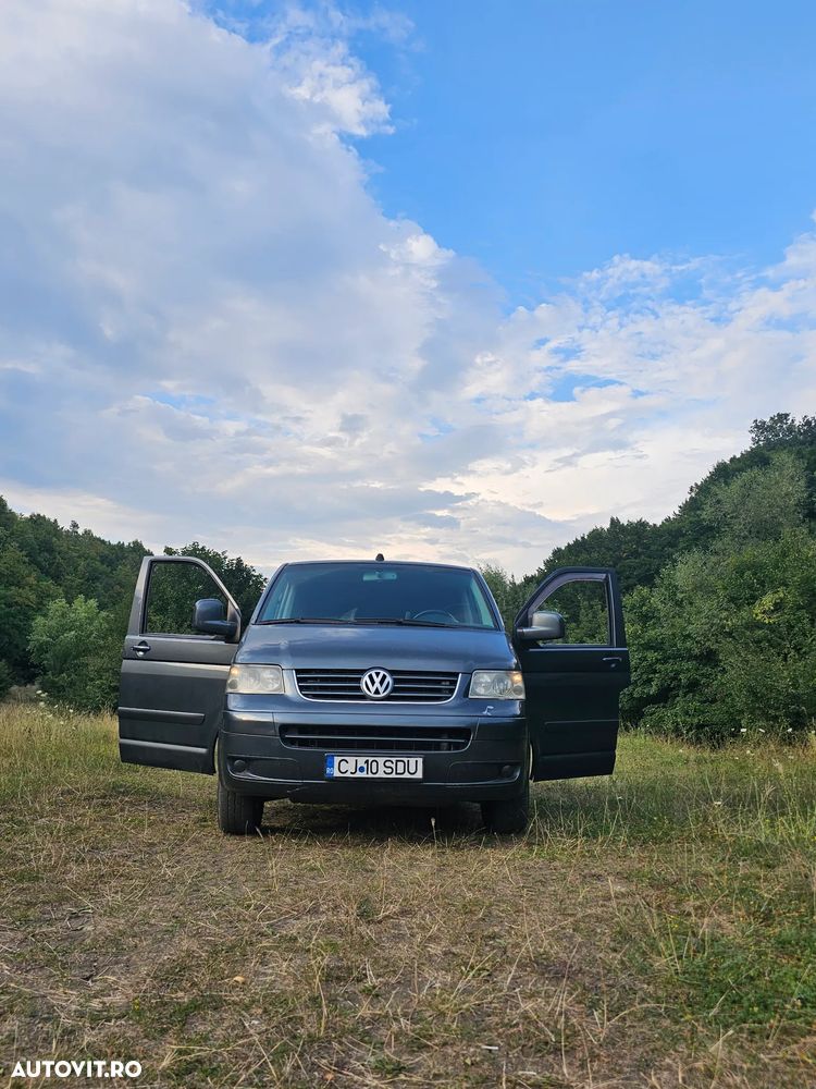 Volkswagen Multivan - 12