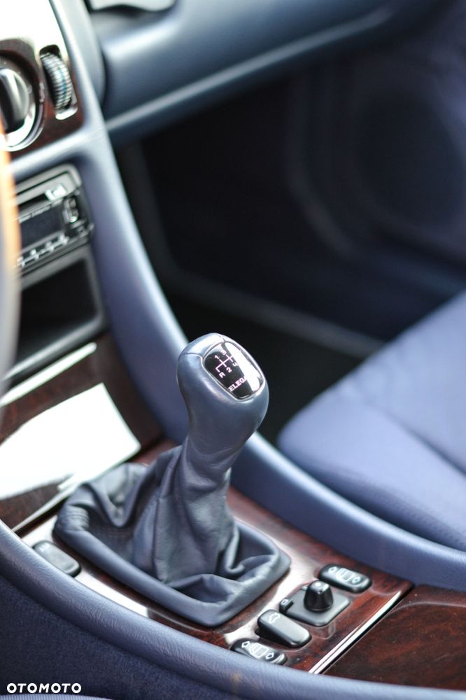Mercedes-Benz CLK - 30