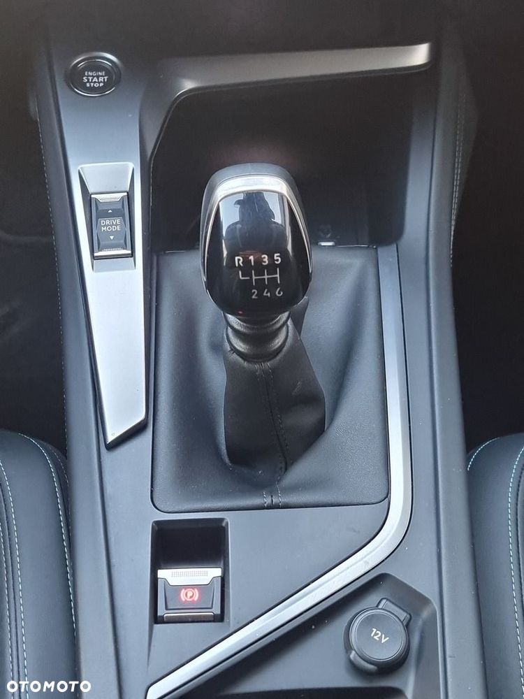 Peugeot 308 1.5 BlueHDi Allure Pack S&S - 34