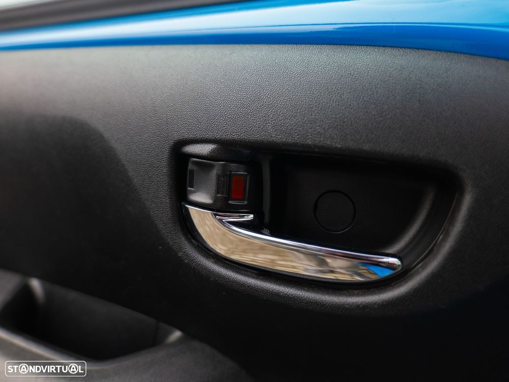 Toyota Aygo 1.0 X-Wave - 11