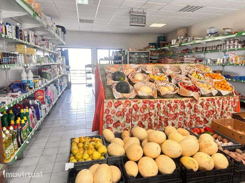 Trespasse Minimercado em funcionamento | Stock incluído | Penafiel