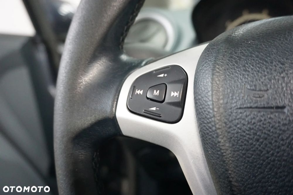 Ford Fiesta 1.25 Gold X - 25