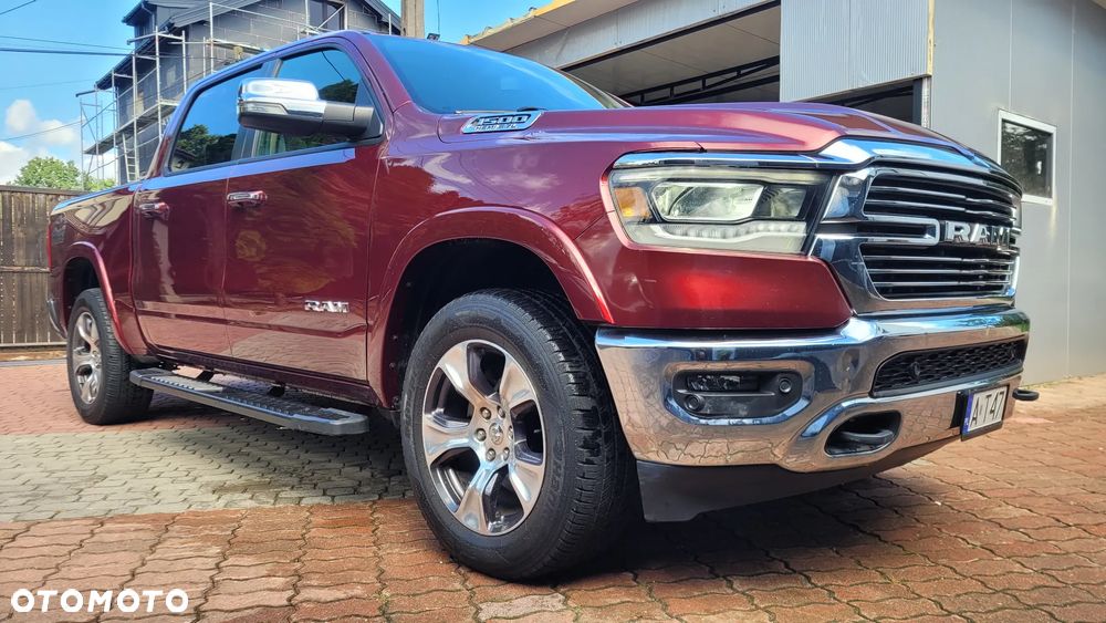 RAM 1500 Crew Cab Laramie - 3