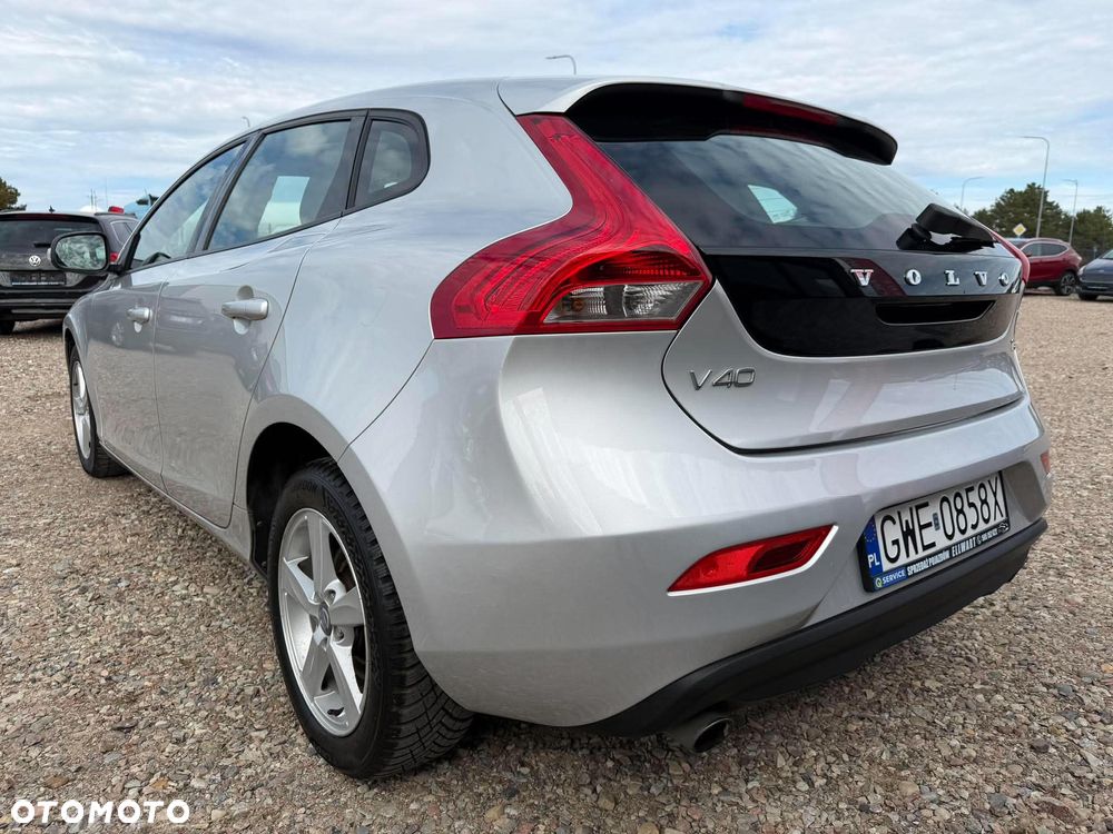 Volvo V40 T3 - 4