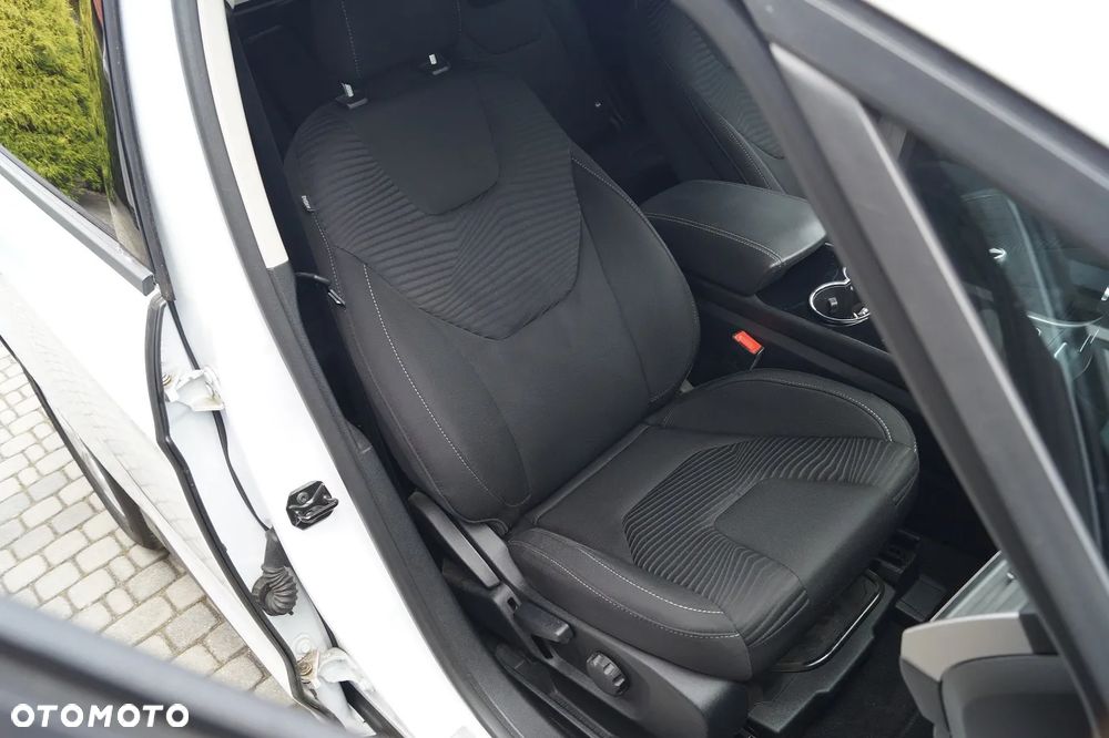 Ford S-Max 2.0 TDCi Titanium - 25