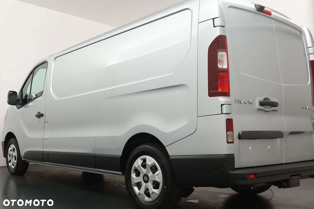 Renault Trafic dCi L2H1 Extra AT9 2.0 170KM - 7