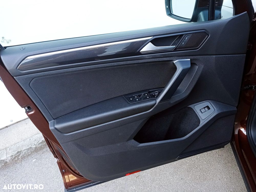 Volkswagen Tiguan 2.0 TDI 4Mot DSG Elegance - 11
