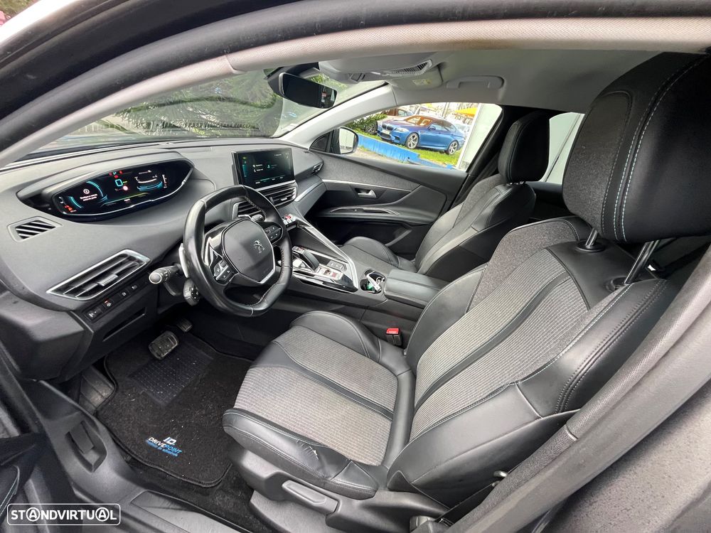 Peugeot 3008 1.6 Hybrid Allure Pack e-EAT8 - 27