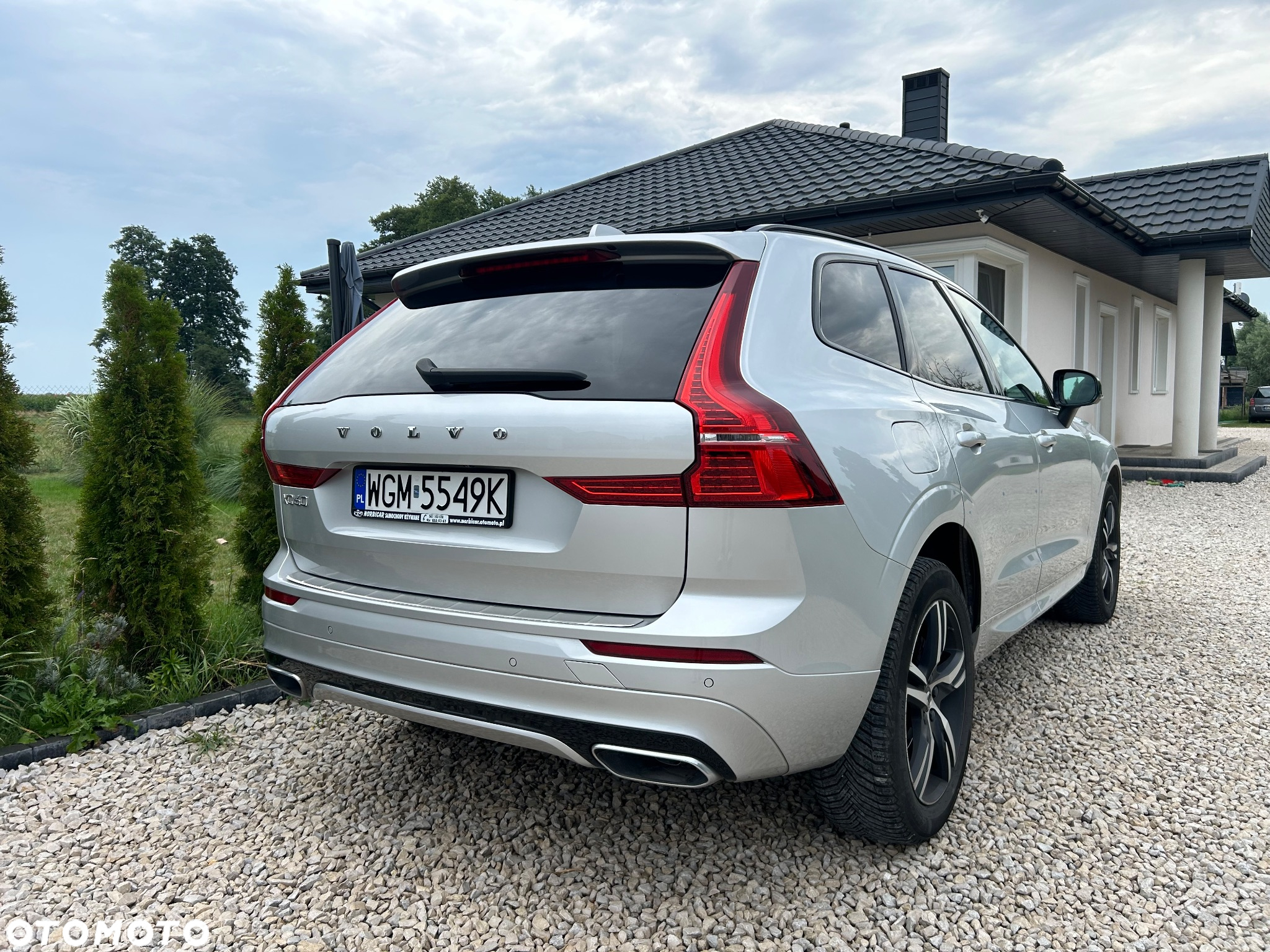 Volvo XC 60 D4 R-Design - 4