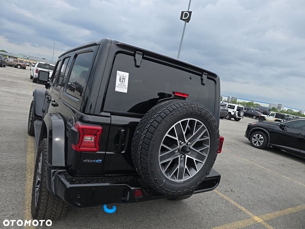 Jeep Wrangler - 5