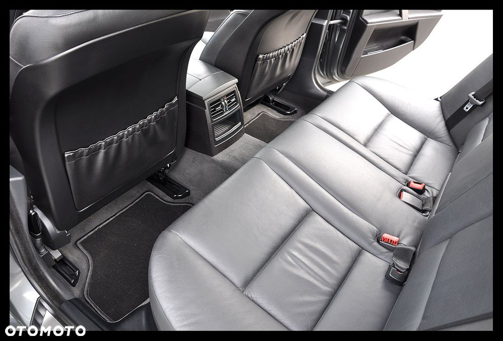 BMW Seria 5 525i - 22