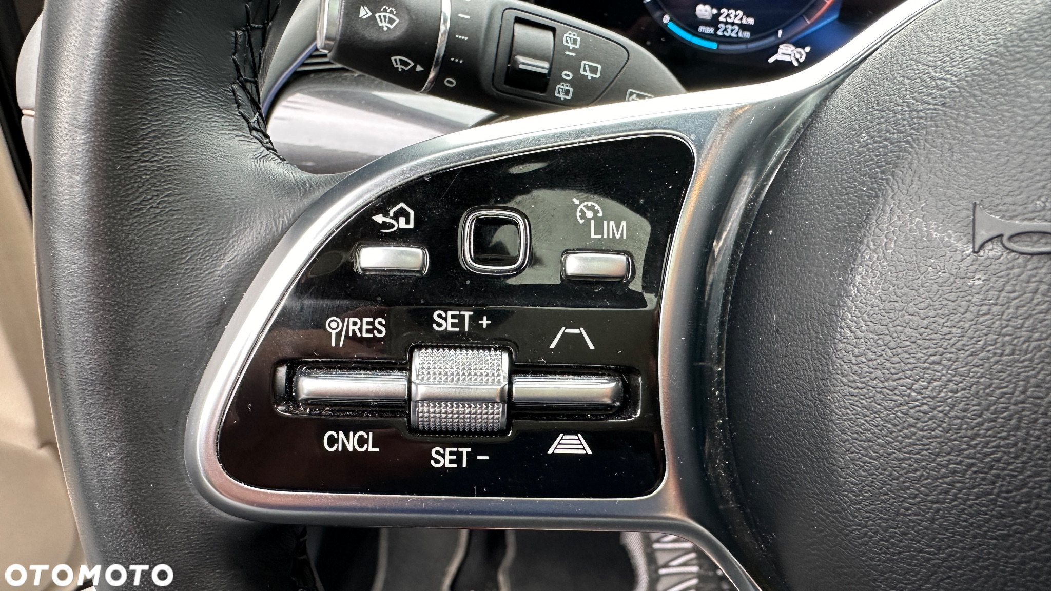 Mercedes-Benz EQC 400 4-Matic Sport - 24