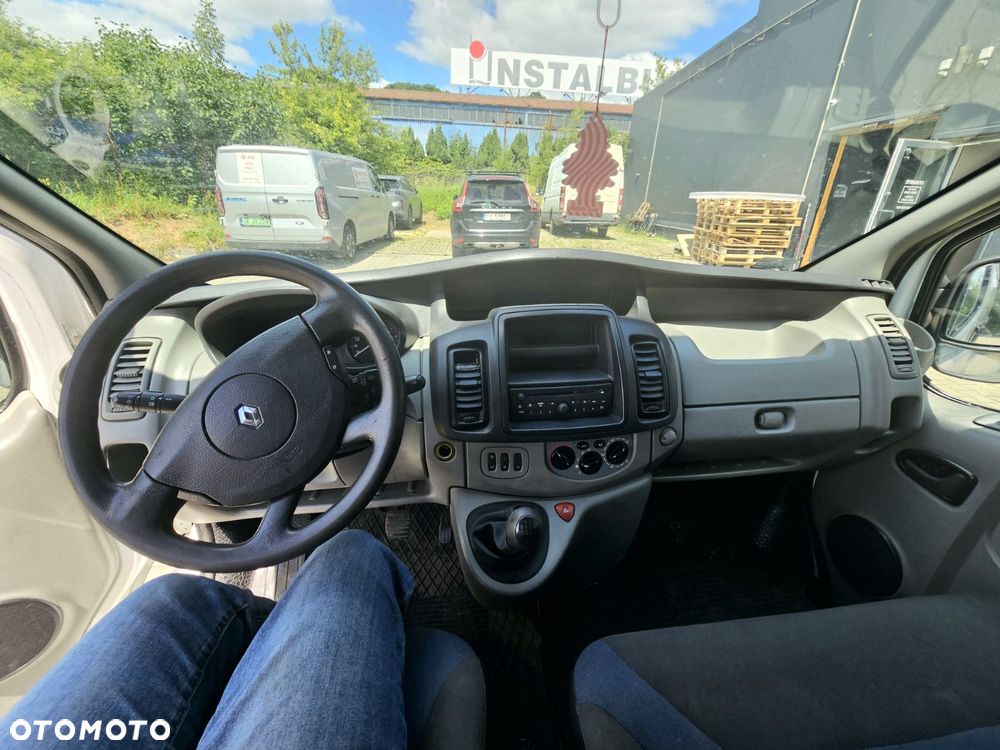 Renault TRAFIC - 4