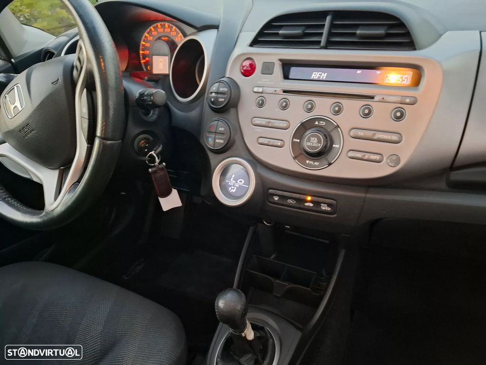 Honda Jazz 1.4 i-VTEC Exclusive - 14