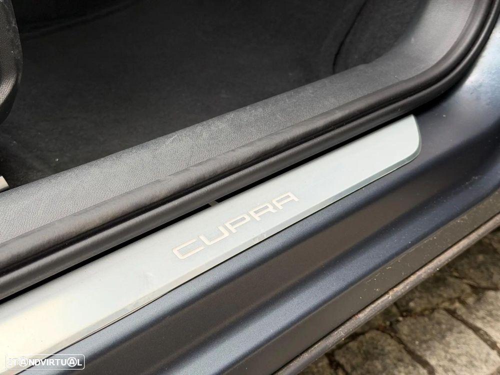 Cupra Formentor 1.4 e-Hybrid DSG - 25