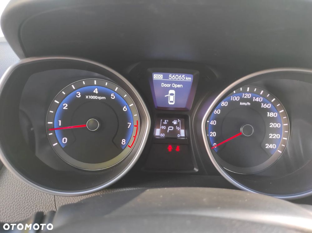 Hyundai i30 1.6 Comfort - 13
