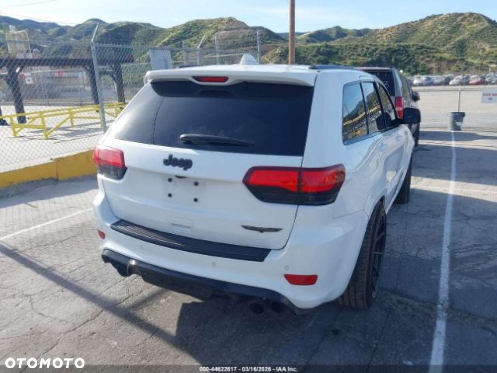 Jeep Grand Cherokee - 2